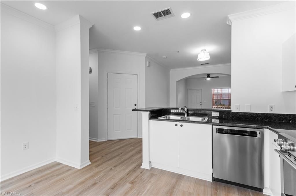 3281 Lindsey LN 4, NAPLES, FL 34109 — photo 5