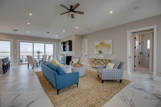 W 711 Indies Drive, Ramrod Key, FL 33042