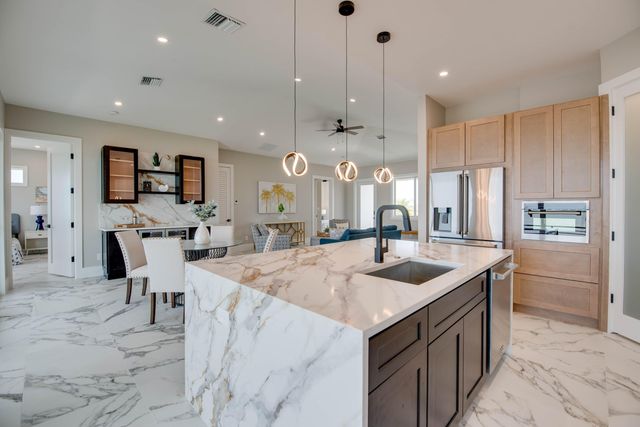 W 711 Indies Drive, Ramrod Key, FL 33042