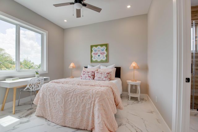 W 711 Indies Drive, Ramrod Key, FL 33042