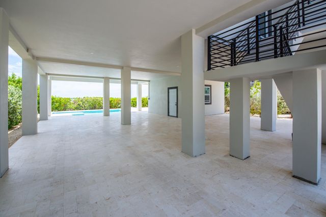 W 711 Indies Drive, Ramrod Key, FL 33042