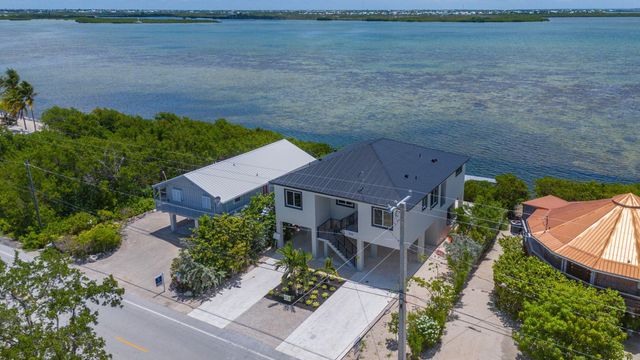 W 711 Indies Drive, Ramrod Key, FL 33042