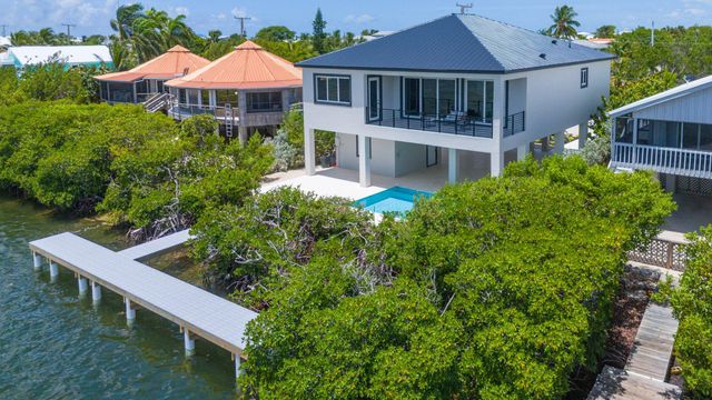 W 711 Indies Drive, Ramrod Key, FL 33042