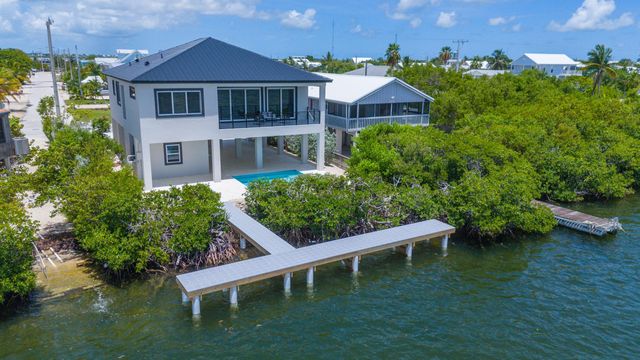W 711 Indies Drive, Ramrod Key, FL 33042