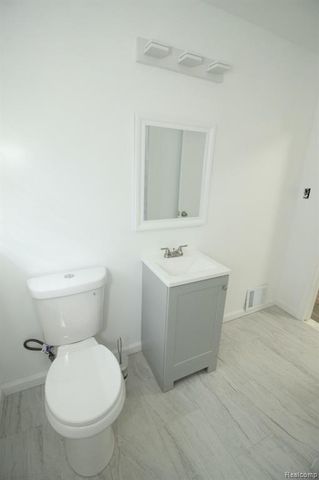 18112 Justine Street, Detroit, MI 48234