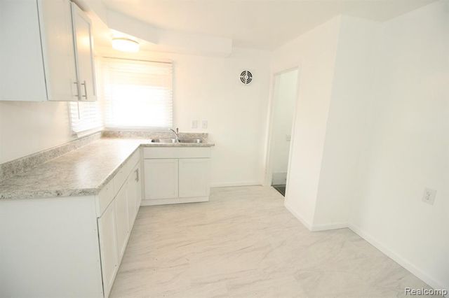 18112 Justine Street, Detroit, MI 48234