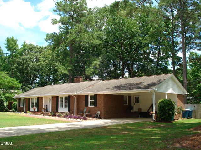 1502 Wellons Avenue, Dunn, NC 28334