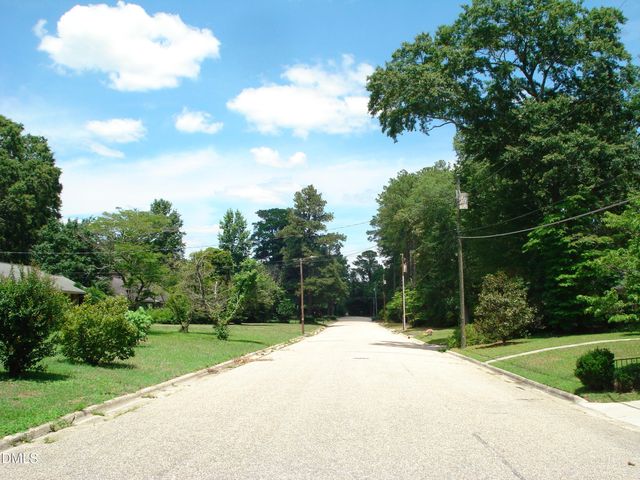 1502 Wellons Avenue, Dunn, NC 28334