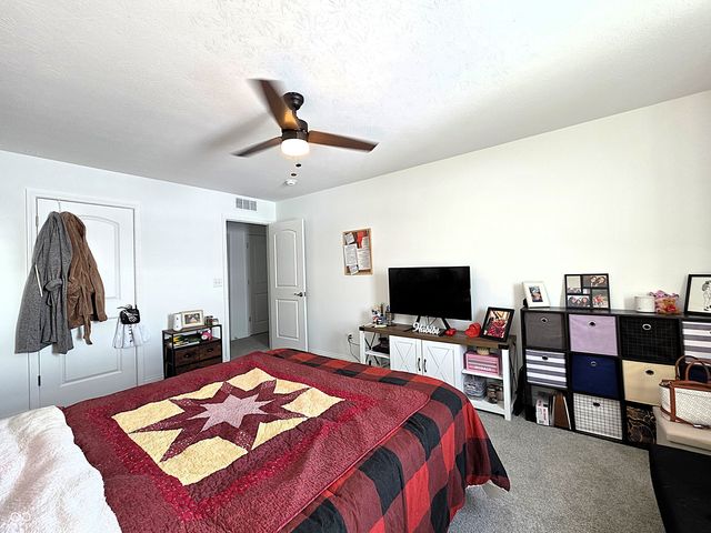 7073 Fowler Drive, Whitestown, IN 46075