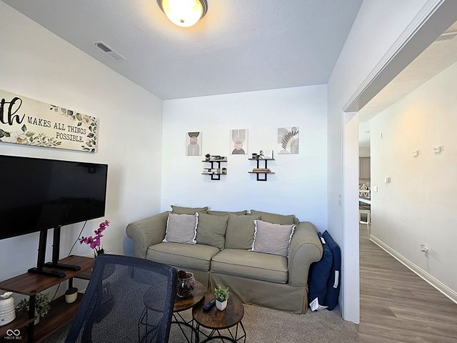 7073 Fowler Drive, Whitestown, IN 46075