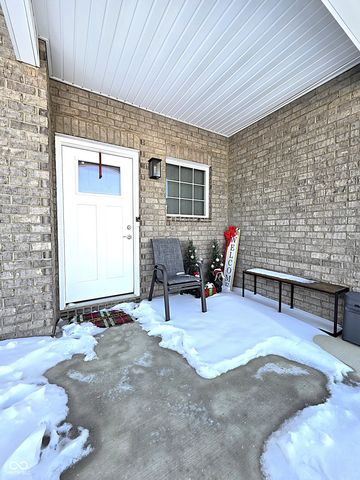 7073 Fowler Drive, Whitestown, IN 46075