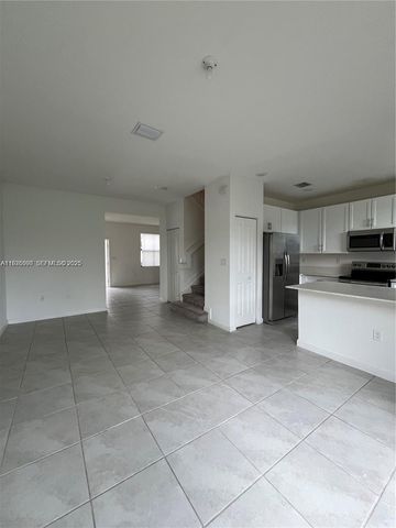 10008 SW 228th Ter 0, Miami, FL 33190