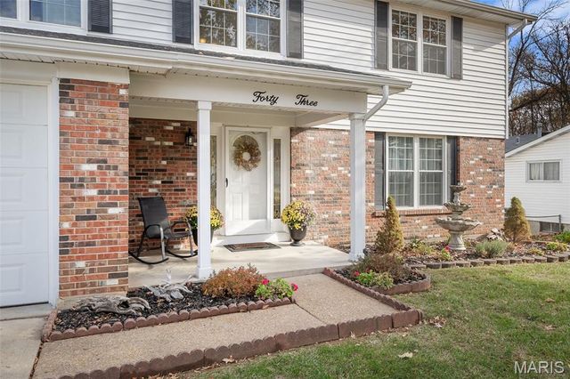 43 Lost Dutchman Drive, St Peters, MO 63376