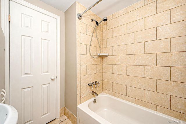 13 Maple Drive, Lindenhurst, NY 11757