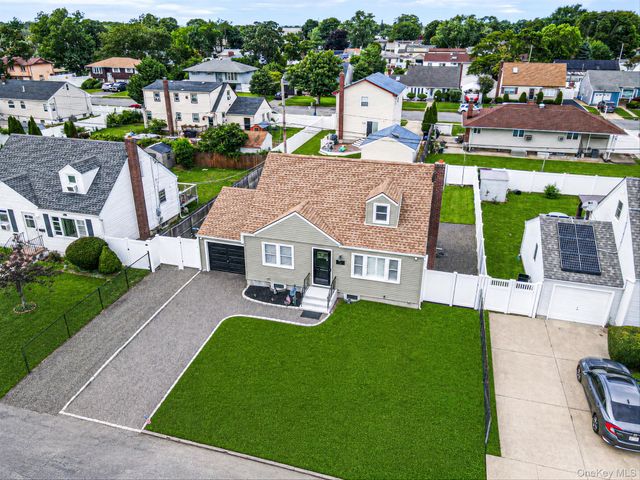 13 Maple Drive, Lindenhurst, NY 11757