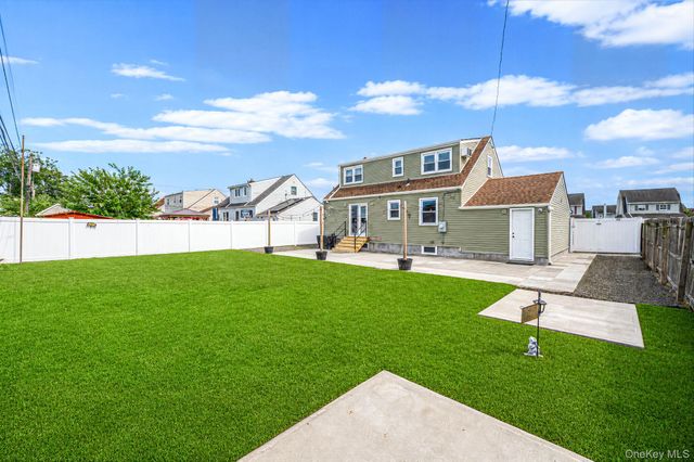 13 Maple Drive, Lindenhurst, NY 11757