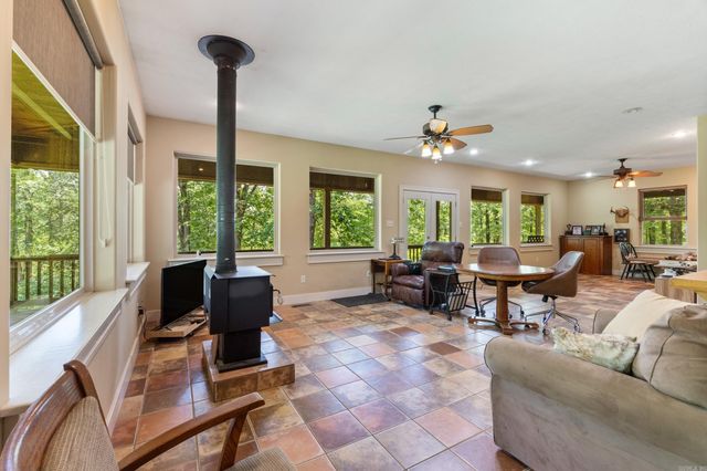 290 MILL POND RD, Conway, AR 72034