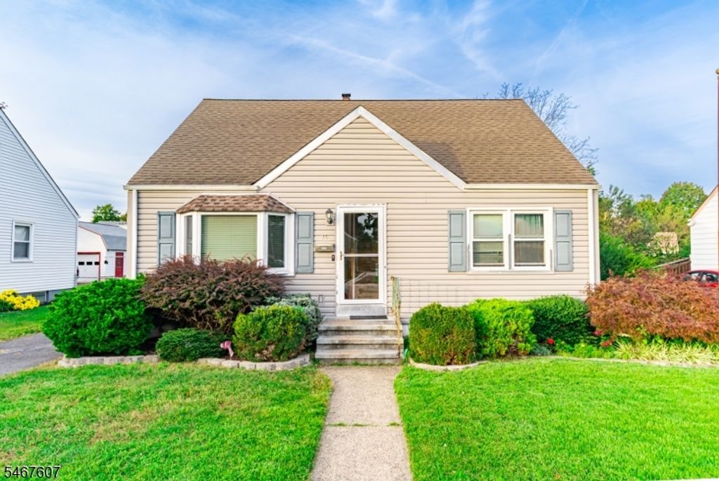 16 Dodge, Hamilton Twp., NJ 08610 — photo 2