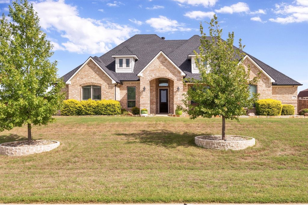 640 Cross Creek Drive, Waxahachie, TX 75167 — exterior