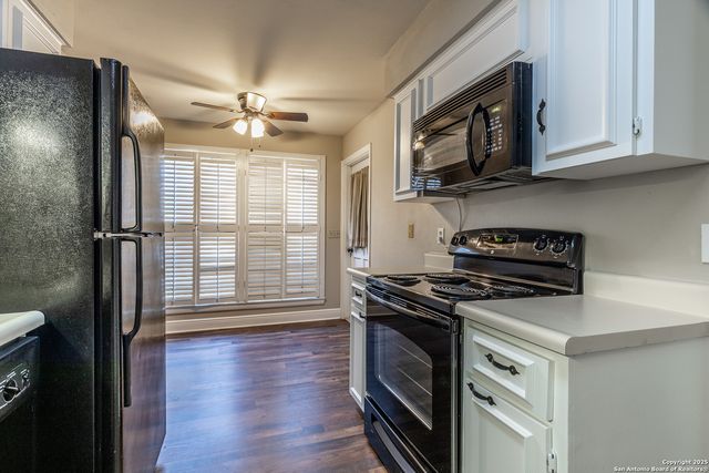 165 W Rampart Dr Apt 805, San Antonio, TX 78216