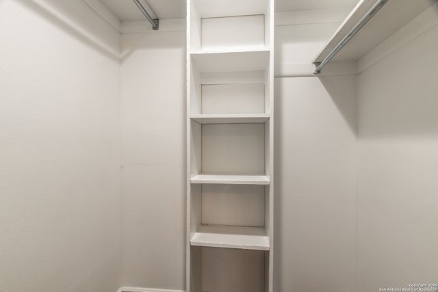 165 W Rampart Dr Apt 805, San Antonio, TX 78216