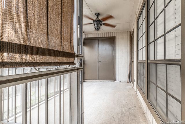 165 W Rampart Dr Apt 805, San Antonio, TX 78216