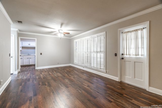 165 W Rampart Dr Apt 805, San Antonio, TX 78216