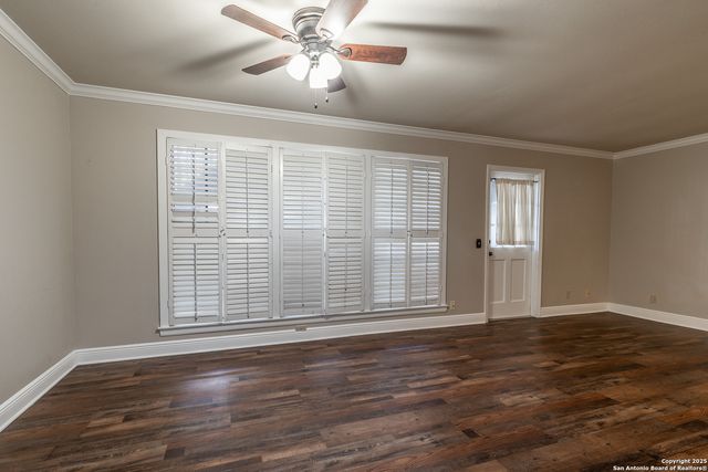 165 W Rampart Dr Apt 805, San Antonio, TX 78216