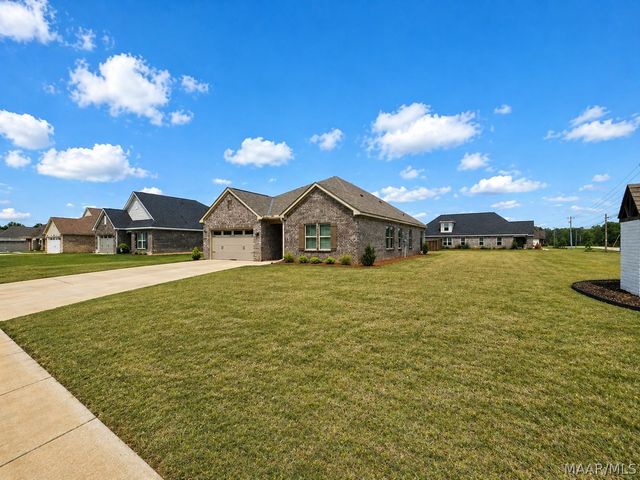 24 Pedric Drive, Wetumpka, AL 36093