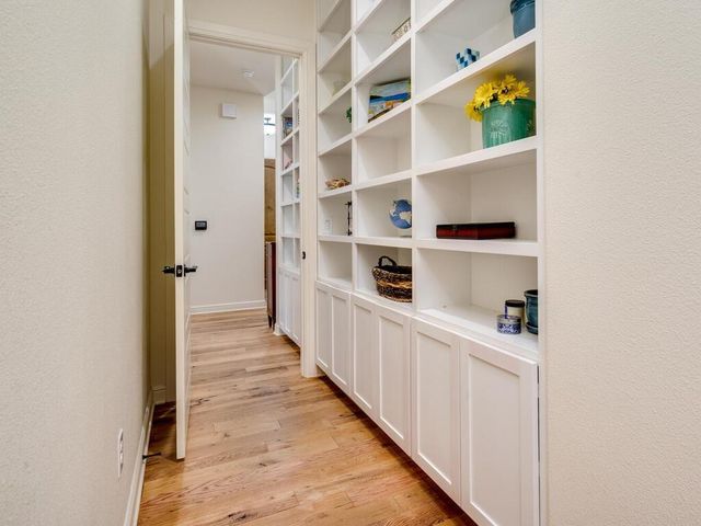 3907 Bailey LN, Austin, TX 78756