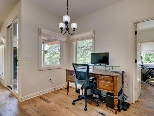 3907 Bailey LN, Austin, TX 78756