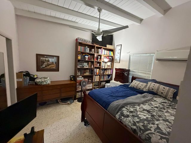 37 SE 14TH Street 12, Dania Beach, FL 33004