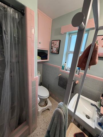 37 SE 14TH Street 12, Dania Beach, FL 33004