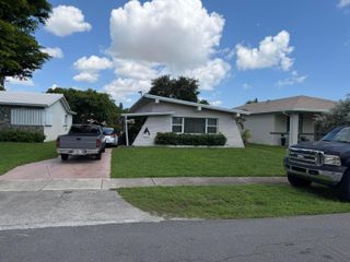 37 SE 14TH Street 12, Dania Beach, FL 33004