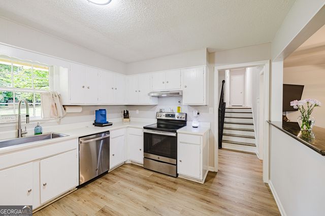 2762 Shetland Lane, Kennesaw, GA 30152