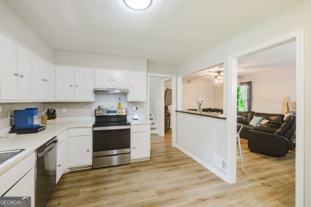 2762 Shetland Lane, Kennesaw, GA 30152