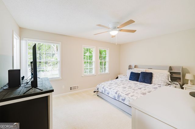 2762 Shetland Lane, Kennesaw, GA 30152