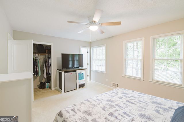 2762 Shetland Lane, Kennesaw, GA 30152