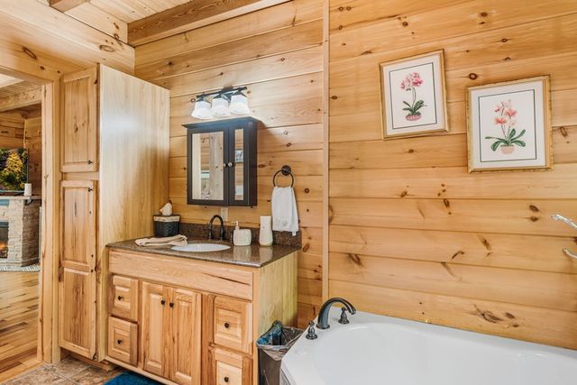 560 Butterball Boulevard, Murphy, NC 28906