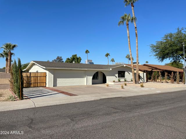 4322 W SANDRA Circle, Glendale, AZ 85308