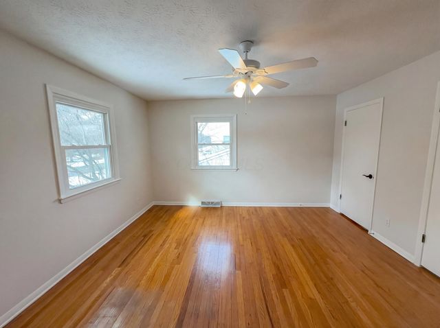 5644 Linworth Road, Columbus, OH 43235