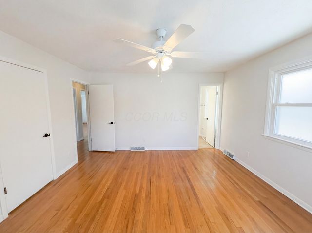 5644 Linworth Road, Columbus, OH 43235