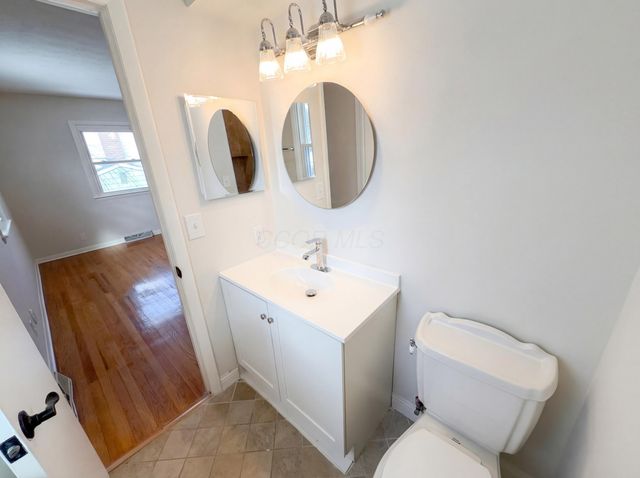 5644 Linworth Road, Columbus, OH 43235