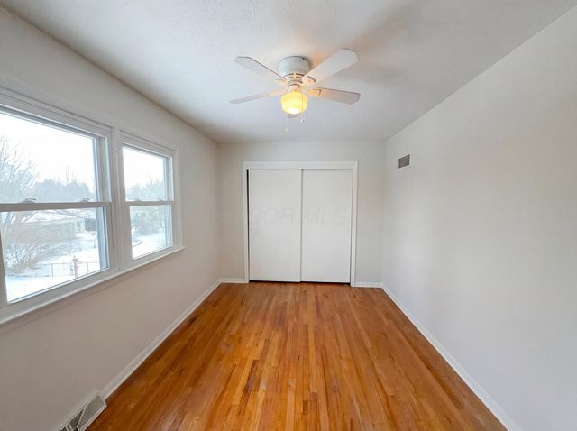 5644 Linworth Road, Columbus, OH 43235