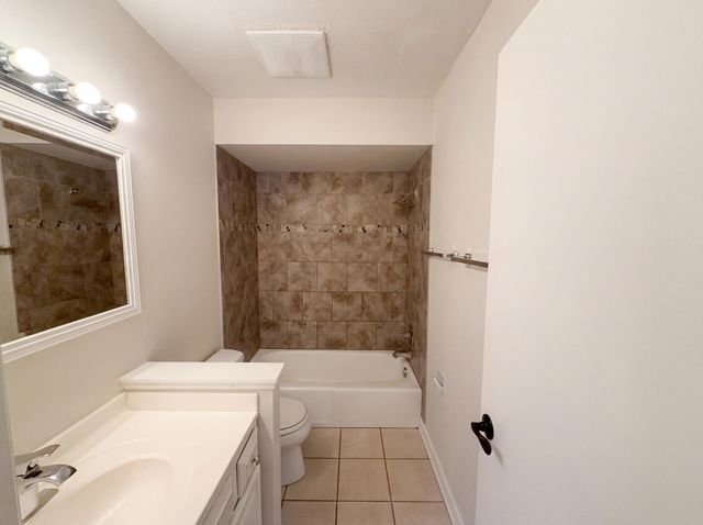 5644 Linworth Road, Columbus, OH 43235