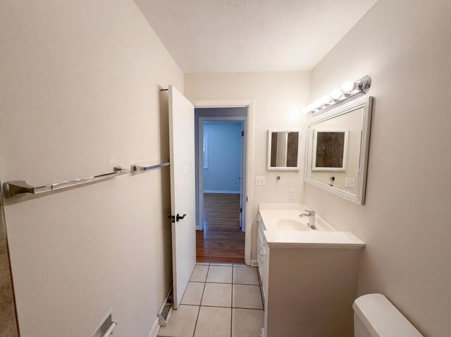 5644 Linworth Road, Columbus, OH 43235