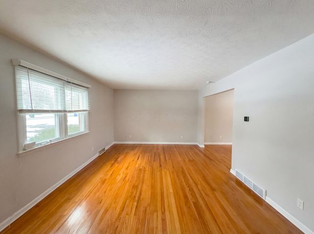 5644 Linworth Road, Columbus, OH 43235