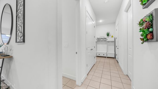 8022 W NORTHVIEW Avenue, Glendale, AZ 85303