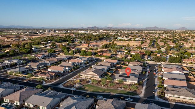 8022 W NORTHVIEW Avenue, Glendale, AZ 85303