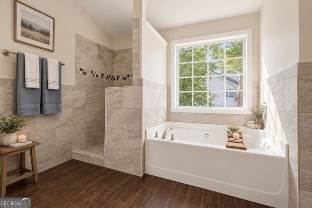 443 Leggett Oaks Lane, Lawrenceville, GA 30043
